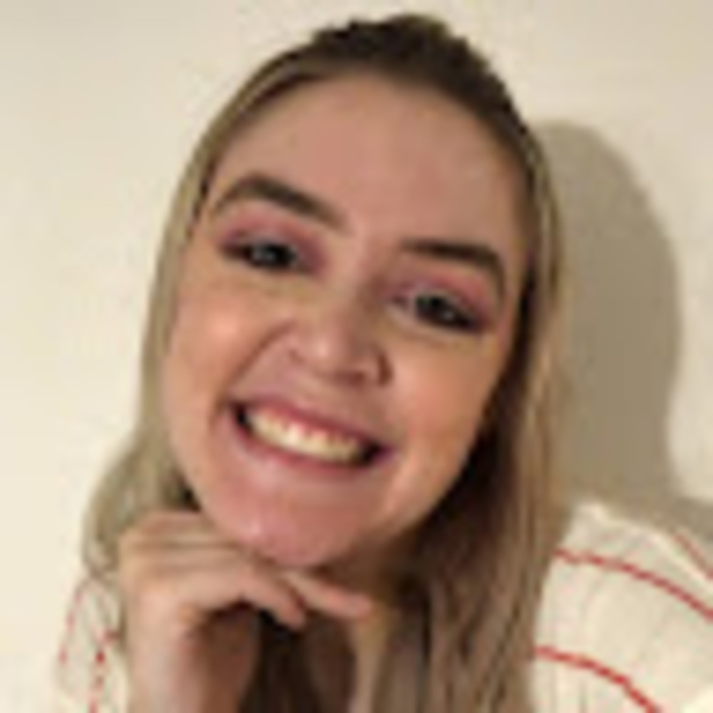Meet your Posher, Caitlin